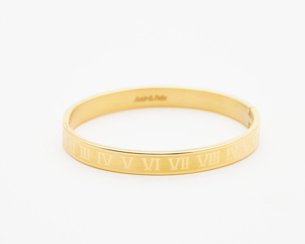 ROMAN NUMERAL BANGLE - 6MM