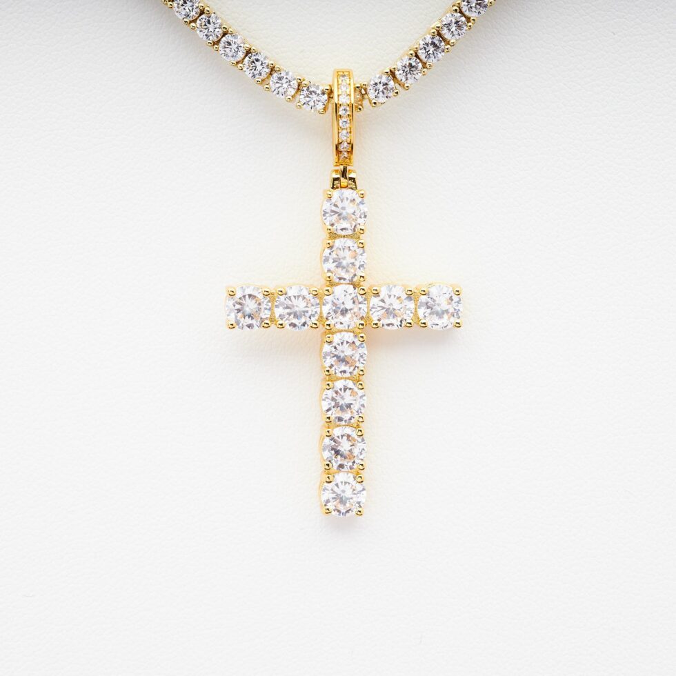 DIAMOND CROSS PENDANT - Image 3
